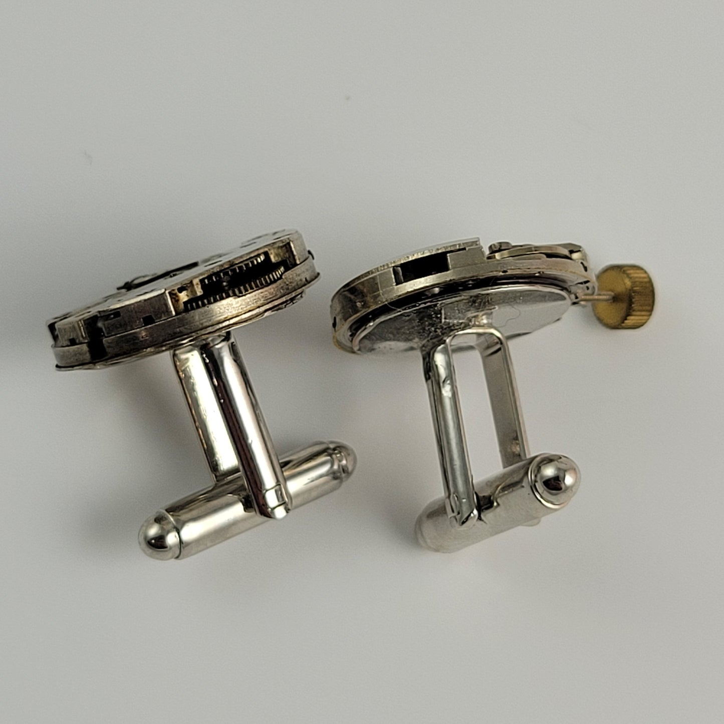 CUFFLINKS WATCH MOVEMENT - ROUND #006