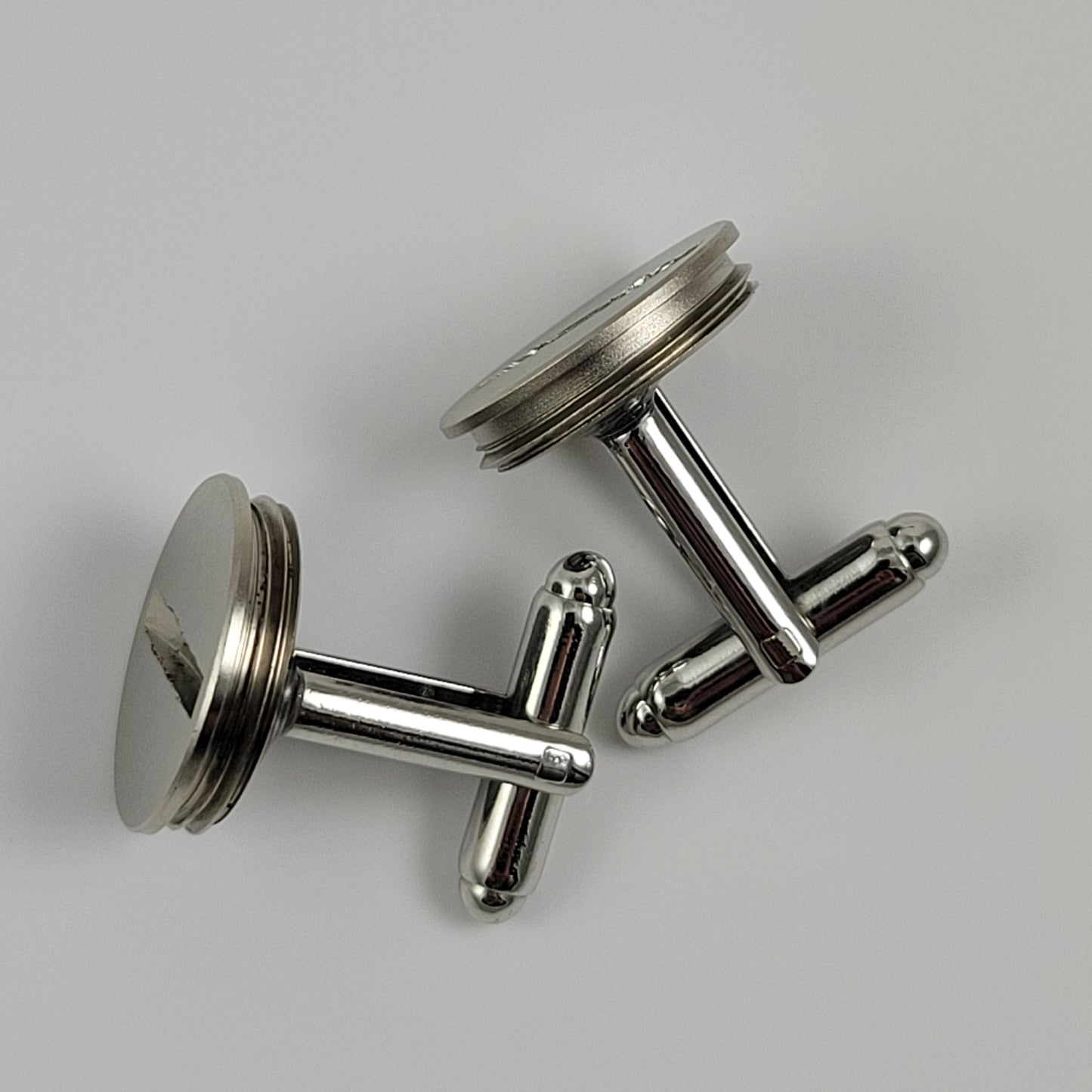 CUFFLINKS CAMERA BATTERY COVER CAP - ROUND #011