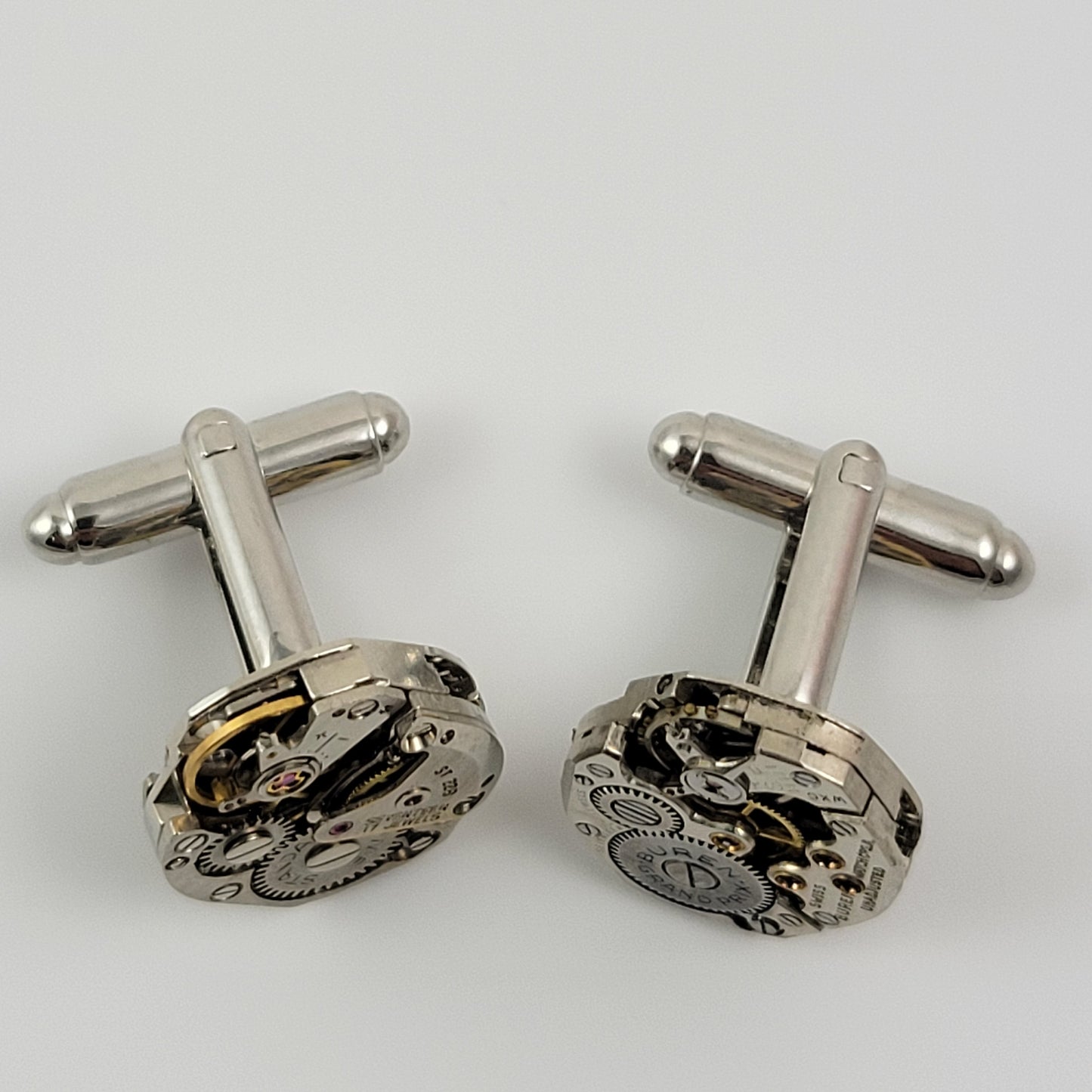 CUFFLINKS WATCH MOVEMENT  - OVAL #001