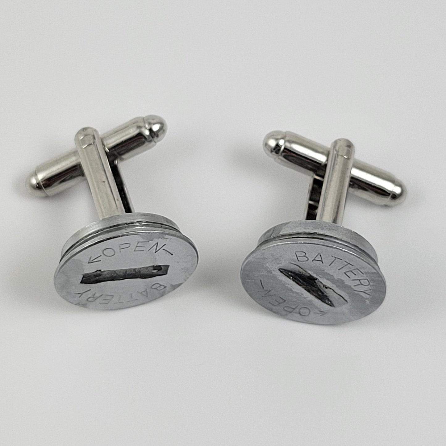 CUFFLINKS CAMERA BATTERY COVER CAP - ROUND #014