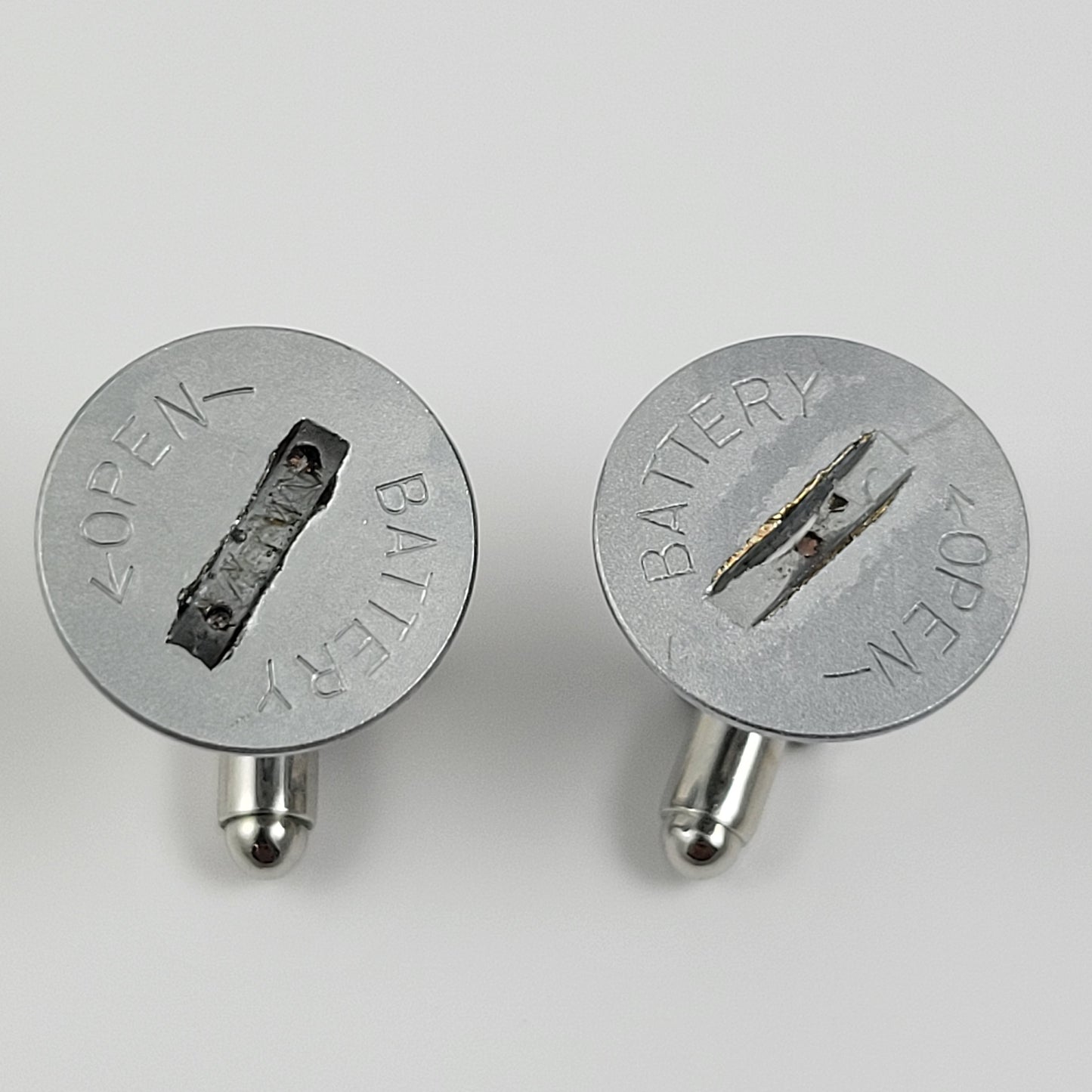 CUFFLINKS CAMERA BATTERY COVER CAP - ROUND #014