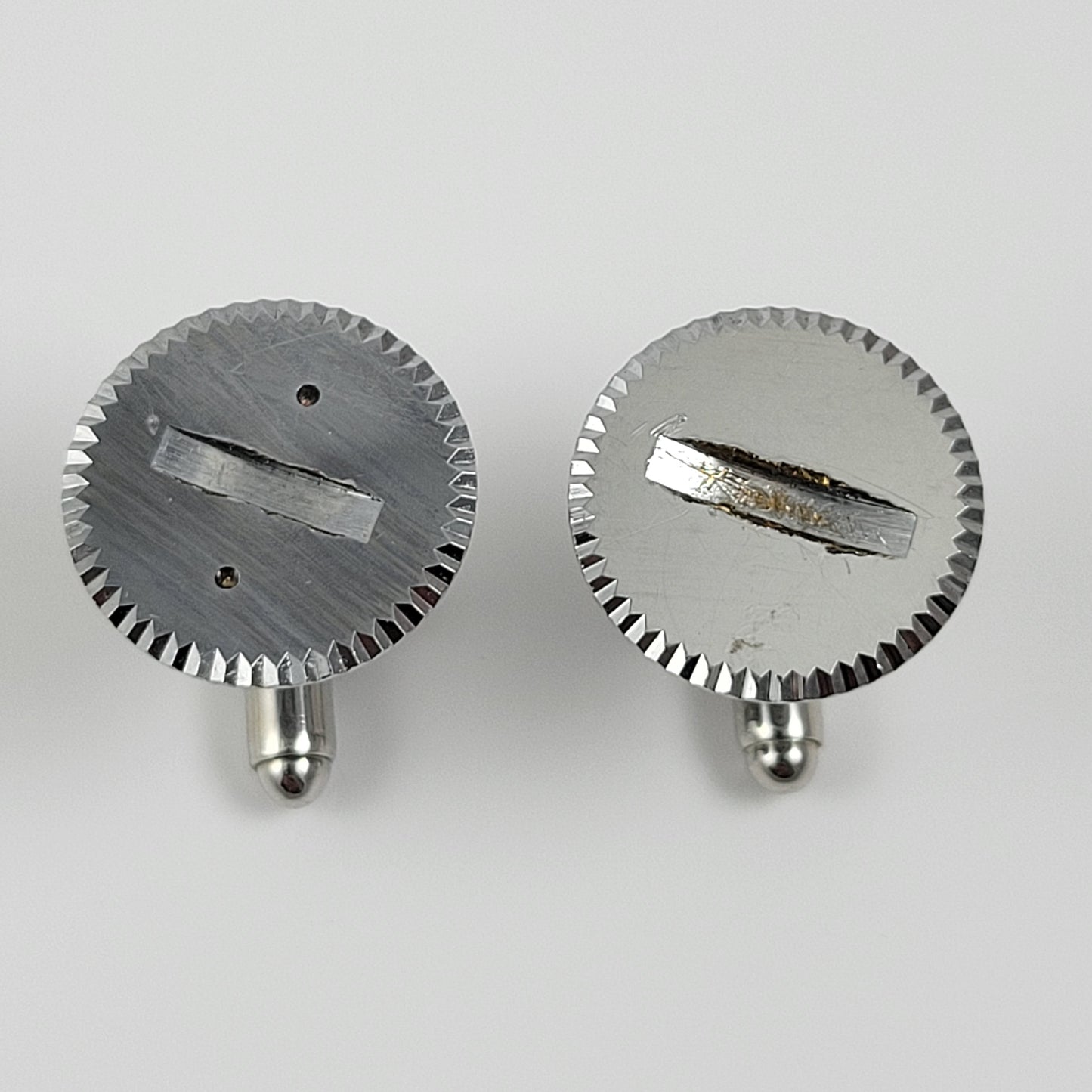 CUFFLINKS CAMERA BATTERY COVER CAP - ROUND #017