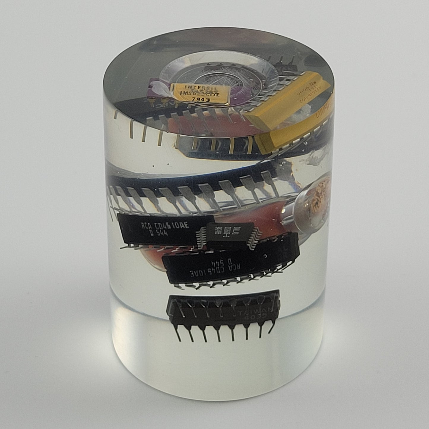 RESIN CYLINDER CHIPS & SALSA - #008